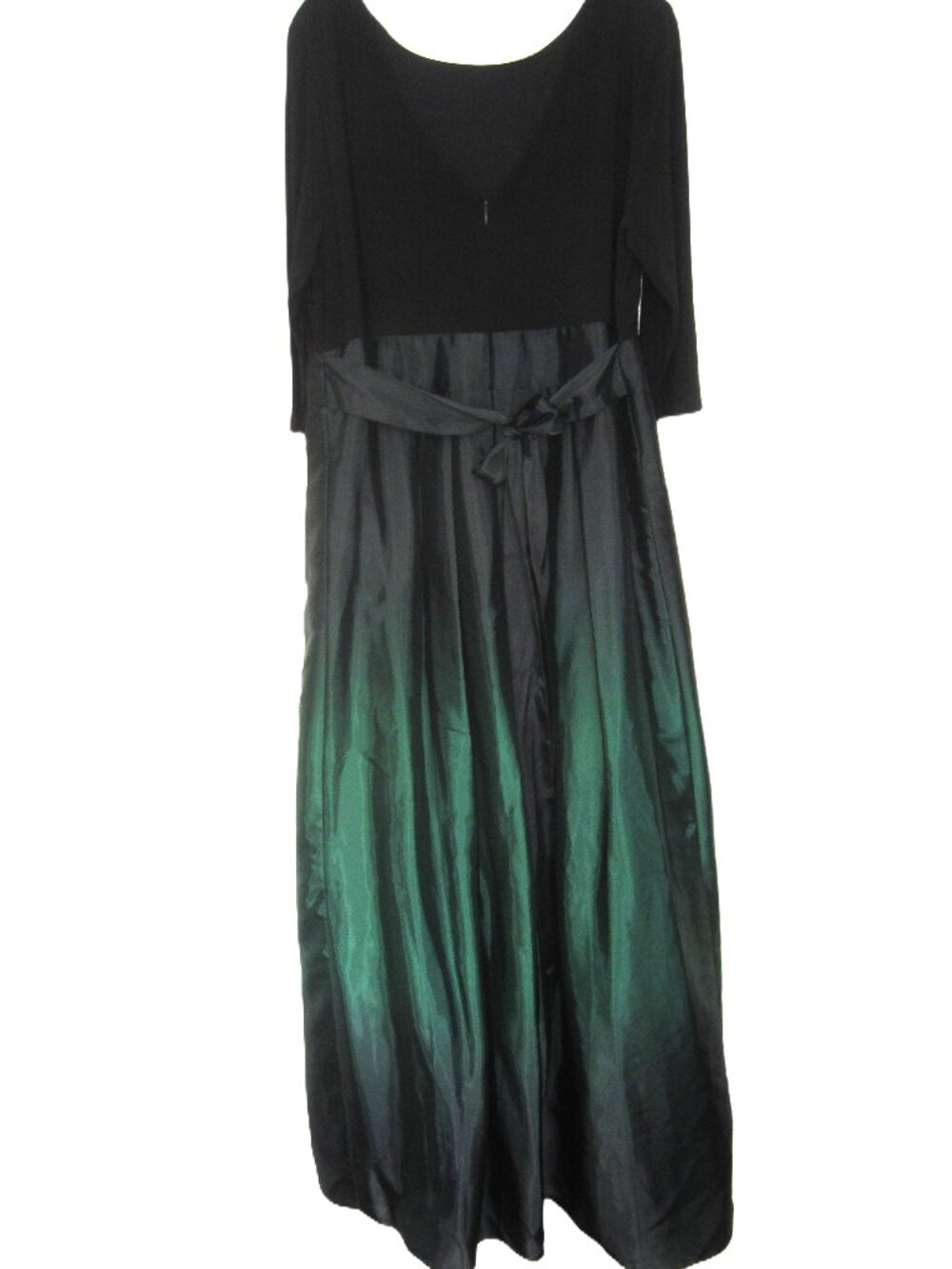 Ignite Evenings NEW Size 18 Ombre Satin Boat Neck Ball Gown Black Green Formal - Picture 11 of 15